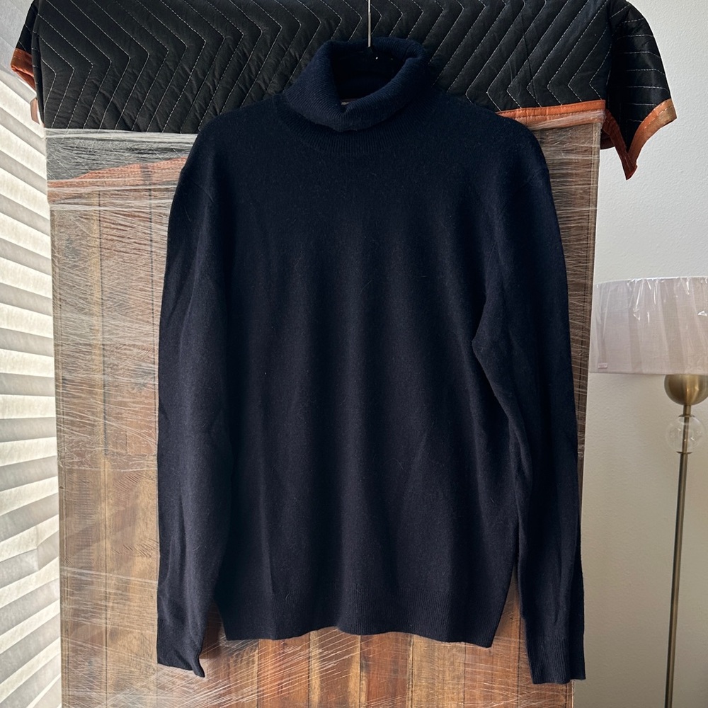 Johnston & Murphy Men's Dark Turtleneck Sweater